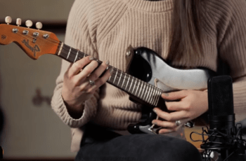 Mandolin vs Guitar